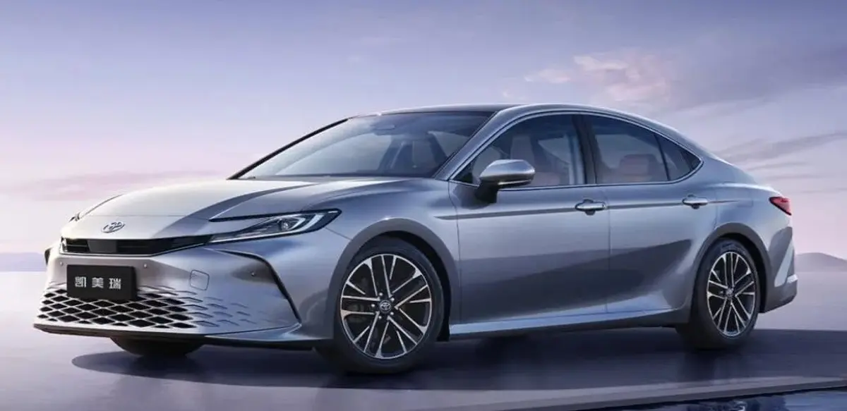 Экстерьер Toyota Camry